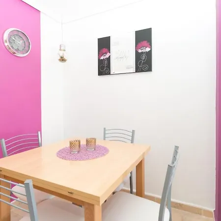 095 Siesta - Alicante Holiday Apartment *